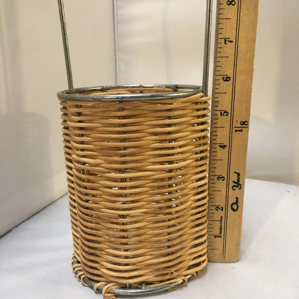 Woven Wicker Wine Bottle Holder Tan Metal Frame Arched Handle Utensil Rustic